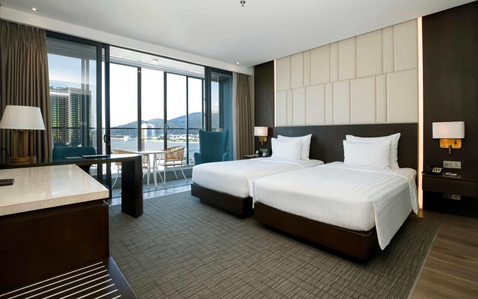 New Orient Hotel Da Nang Bagian luar foto