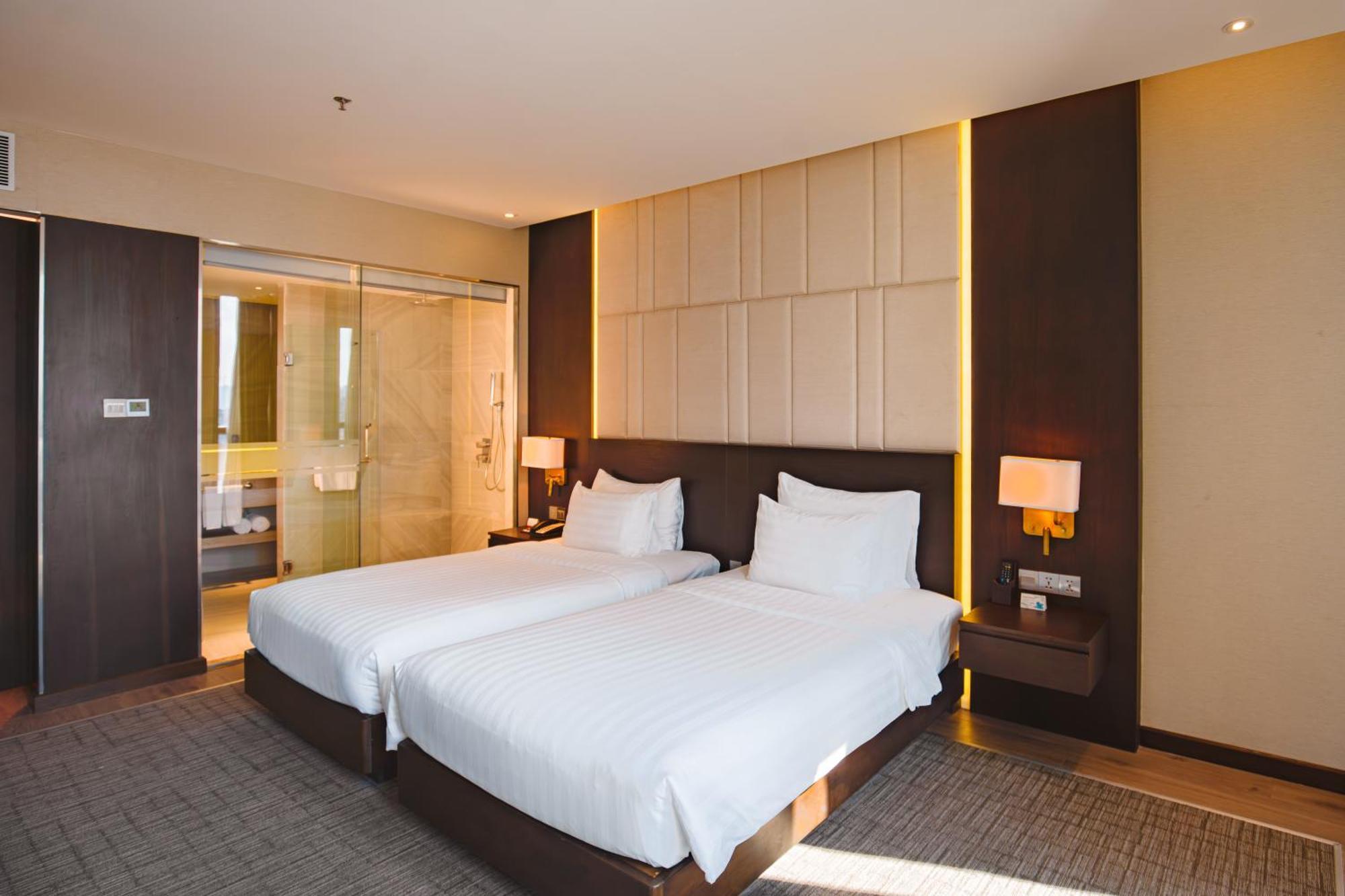 New Orient Hotel Da Nang Bagian luar foto